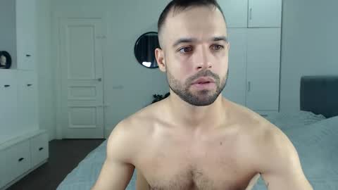 onebestlover online show from September 2025 09:57:02 AM