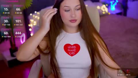 L A Y A online show from October 2025 01:43:02 PM