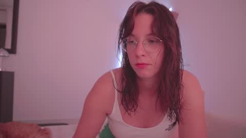 Snapshot of onelittlemermaid chatting on February 2026 10:42:01 PM Ariel online show from February 2026 10:42:01 PM