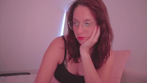 Snapshot of onelittlemermaid chatting on February 2026 10:43:01 PM Ariel online show from February 2026 10:43:01 PM