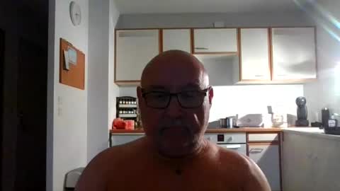 Snapshot of onemoretimebis chatting on June 2026 04:15:02 AM Onemoretimebis online show from June 2026 04:15:02 AM