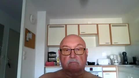 Snapshot of onemoretimebis chatting on June 2026 07:02:01 AM Onemoretimebis online show from June 2026 07:02:01 AM