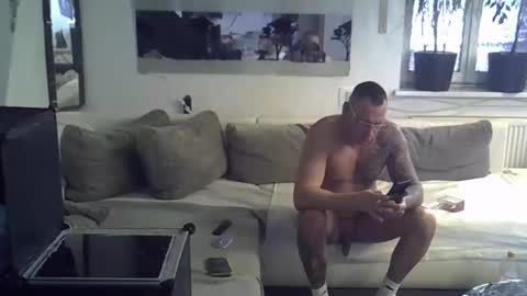 .....mICha..... online show from November 2025 10:26:01 AM