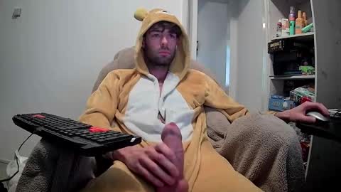 Snapshot of onesieboyx chatting on December 2025 09:49:01 AM onesieboyx online show from December 2025 09:49:01 AM