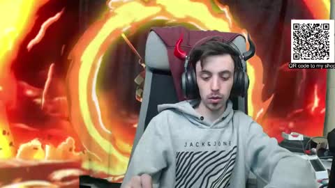 Snapshot of oni_hoshi chatting on March 2025 08:05:02 PM Oni hoshi online show from March 2025 08:05:02 PM