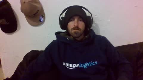 Snapshot of oniyoshiken chatting on October 2025 06:49:02 PM oniyoshiken online show from October 2025 06:49:02 PM