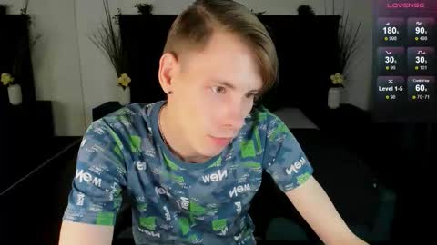 Erick  online show from November 2025 08:13:02 AM