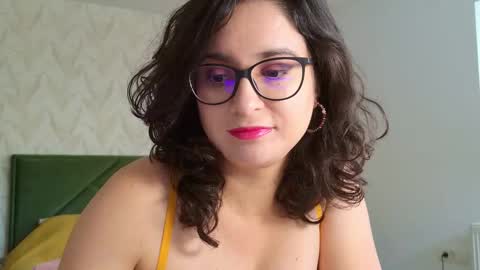 Snapshot of onlyella92_ chatting on October 2025 08:14:01 AM onlyella92_ online show from October 2025 08:14:01 AM