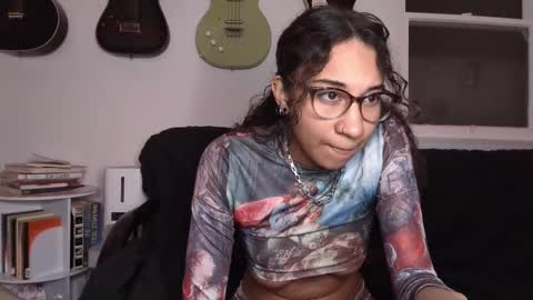 Duo online show from February 2025 06:33:01 AM