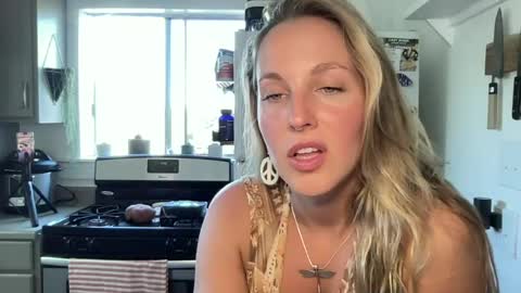 Snapshot of onyx_unleashed chatting on July 2026 11:42:01 PM onyx_unleashed online show from July 2026 11:42:01 PM