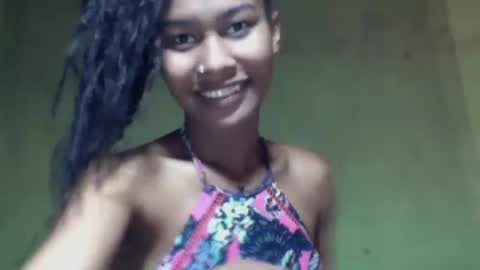 Snapshot of oolyette chatting on October 2025 08:12:01 AM oolyette online show from October 2025 08:12:01 AM