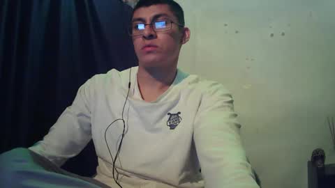 Snapshot of oomaurooo chatting on February 2026 07:08:01 AM oomaurooo online show from February 2026 07:08:01 AM