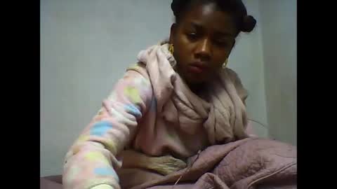 Snapshot of oooorazanasoa chatting on May 2026 03:47:01 AM oooorazanasoa online show from May 2026 03:47:01 AM