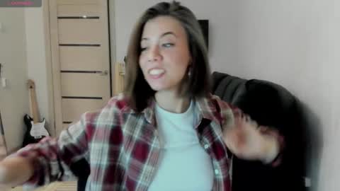 Britney online show from November 2025 06:46:01 AM