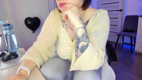 Snapshot of ophelia_mm chatting on May 2026 08:22:01 AM Ophelia online show from May 2026 08:22:01 AM
