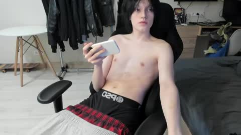 Bella and John online show from March 2026 08:53:01 PM