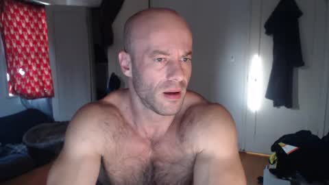 Snapshot of oregon87 chatting on March 2025 03:49:01 PM The Oregon Lumberjack online show from March 2025 03:49:01 PM