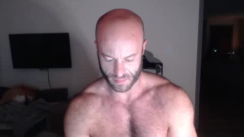 Snapshot of oregon87 chatting on October 2025 02:50:01 PM The Oregon Lumberjack online show from October 2025 02:50:01 PM