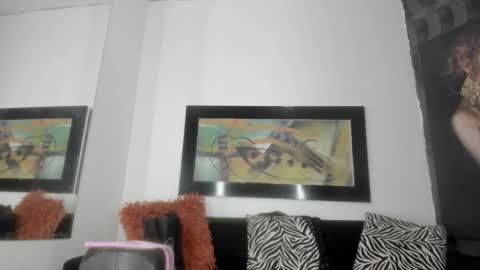 Snapshot of orianadollx chatting on October 2025 09:59:01 PM Oriana online show from October 2025 09:59:01 PM