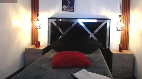 Snapshot of orianna_bodmod chatting on December 2025 04:36:01 PM ORIANNA online show from December 2025 04:36:01 PM