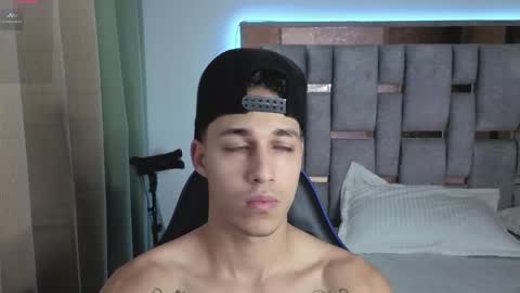 Orionblaze 69  online show from April 2026 03:01:02 AM