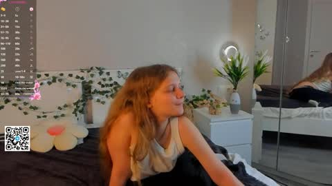 Dolores online show from May 2026 03:52:01 PM