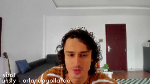 Snapshot of orlando__bloom chatting on January 2025 01:34:02 AM Fansly and Instagram - online show from January 2025 01:34:02 AM