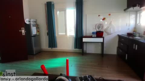 Snapshot of orlando__bloom chatting on February 2025 07:41:01 AM Fansly and Instagram - online show from February 2025 07:41:01 AM