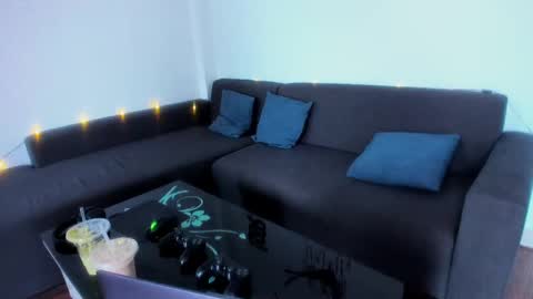 Snapshot of orlando__bloom chatting on March 2025 10:00:02 AM Fansly and Instagram - online show from March 2025 10:00:02 AM