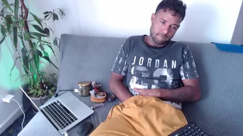 orlando_horny online show from October 2025 04:02:01 PM