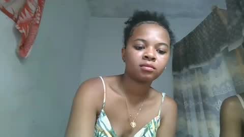 ornellahhh online show from October 2025 10:36:01 PM