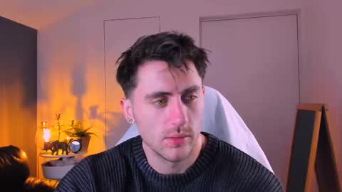 Oscar online show from November 2025 09:42:02 PM