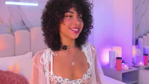 Oshun  online show from November 2025 12:49:01 PM