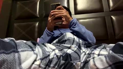 osiris9999999 online show from December 2025 04:08:01 AM