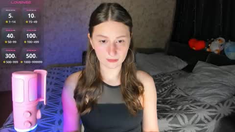 Snapshot of oskar_fucker chatting on September 2025 12:08:02 PM Leliana online show from September 2025 12:08:02 PM
