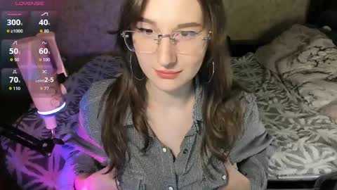 Snapshot of oskar_fucker chatting on May 2026 03:57:02 AM Leliana online show from May 2026 03:57:02 AM