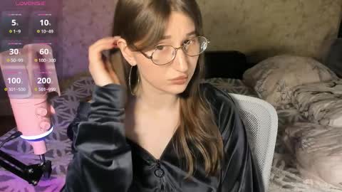 Snapshot of oskar_fucker chatting on May 2026 12:55:02 PM Leliana online show from May 2026 12:55:02 PM