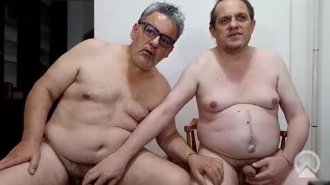 Snapshot of osoandcub chatting on November 2025 09:37:02 PM Osoandcub online show from November 2025 09:37:02 PM