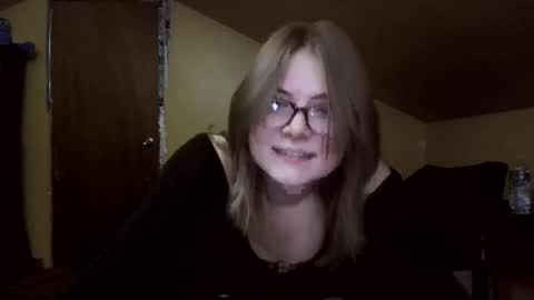Snapshot of osphilieous chatting on June 2026 02:27:01 AM osphilieous online show from June 2026 02:27:01 AM