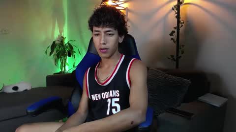 ostin 18hot online show from December 2024 02:26:01 AM