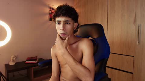 ostin 18hot online show from January 2025 05:30:01 AM