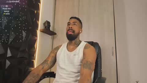 Ostin Daniels online show from February 2026 01:02:02 AM