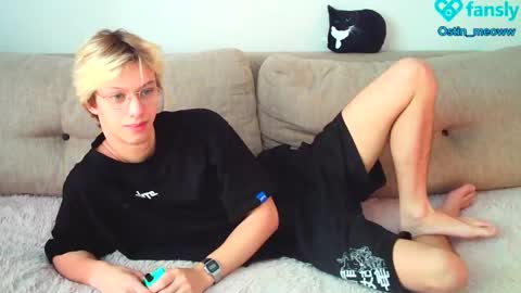 Ostin online show from February 2025 08:11:02 AM