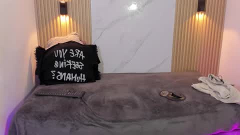 Otto Andrew online show from February 2026 11:34:02 PM