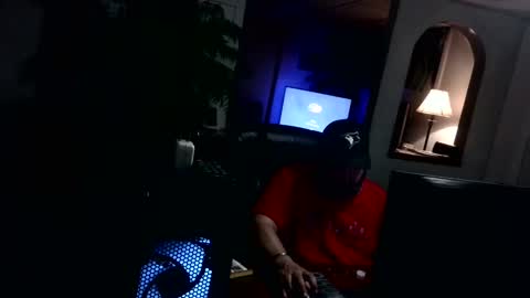 Snapshot of ouiostie chatting on December 2024 01:06:02 PM Vraiment la online show from December 2024 01:06:02 PM