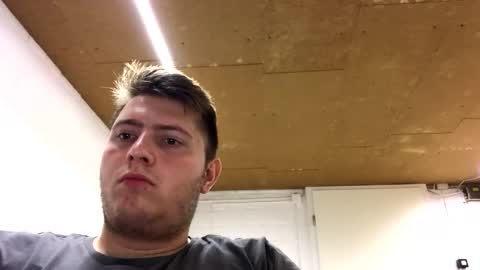 outflayd online show from November 2025 04:29:02 PM