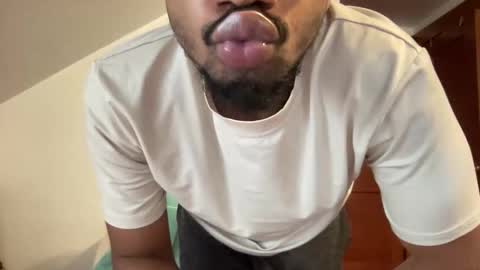 outofhisleague_ online show from October 2025 03:35:02 PM