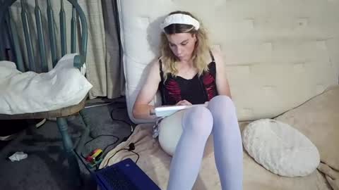 OverdoseCum4Car online show from June 2026 08:31:01 AM