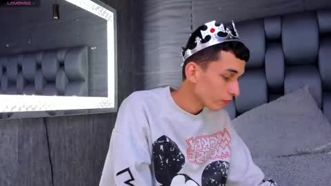 owen_stone1 online show from March 2025 02:40:02 PM