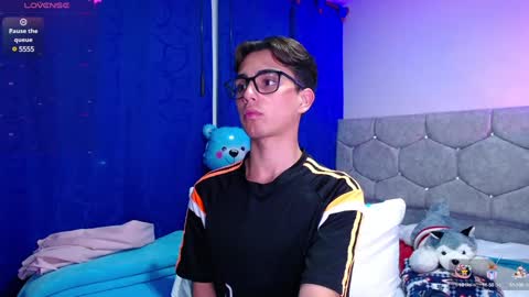 Owen  Independent model  online show from December 2024 05:57:02 AM